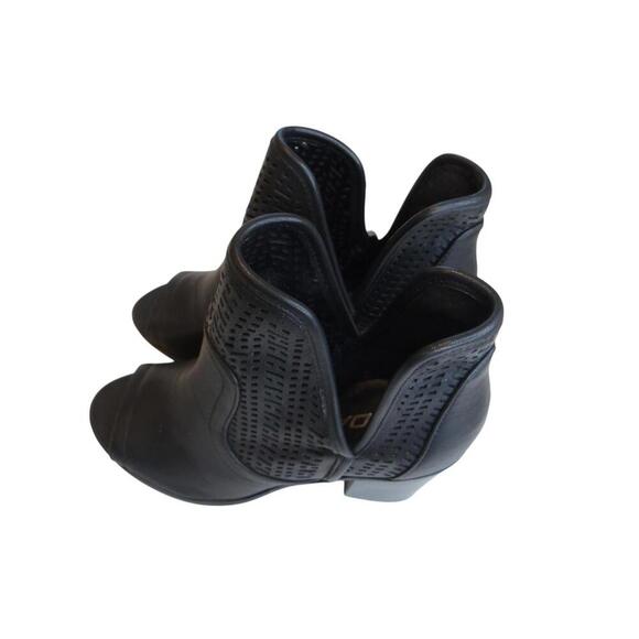 Stylish Black Cutout Ankle Boots by Soda - Picture 8 of 9